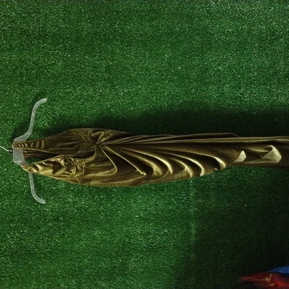 Pretty little thing maternity velvet or the lower dress - Picture 3 of 5